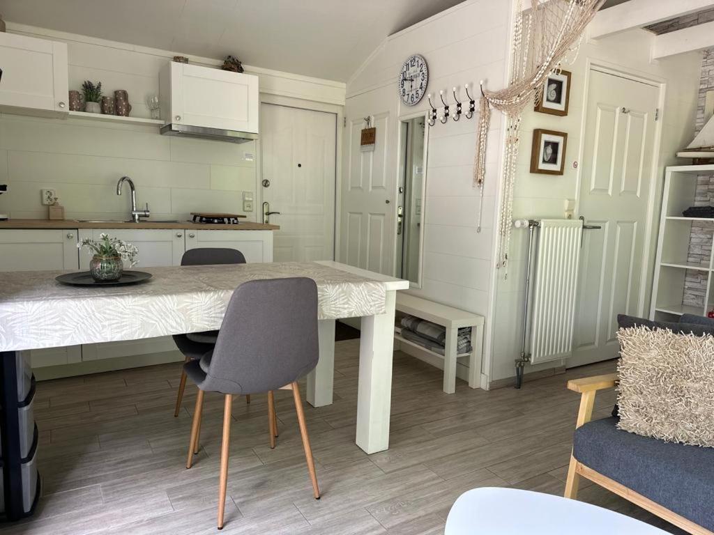 Coast Holiday Appartements Dirkshorn Extérieur photo